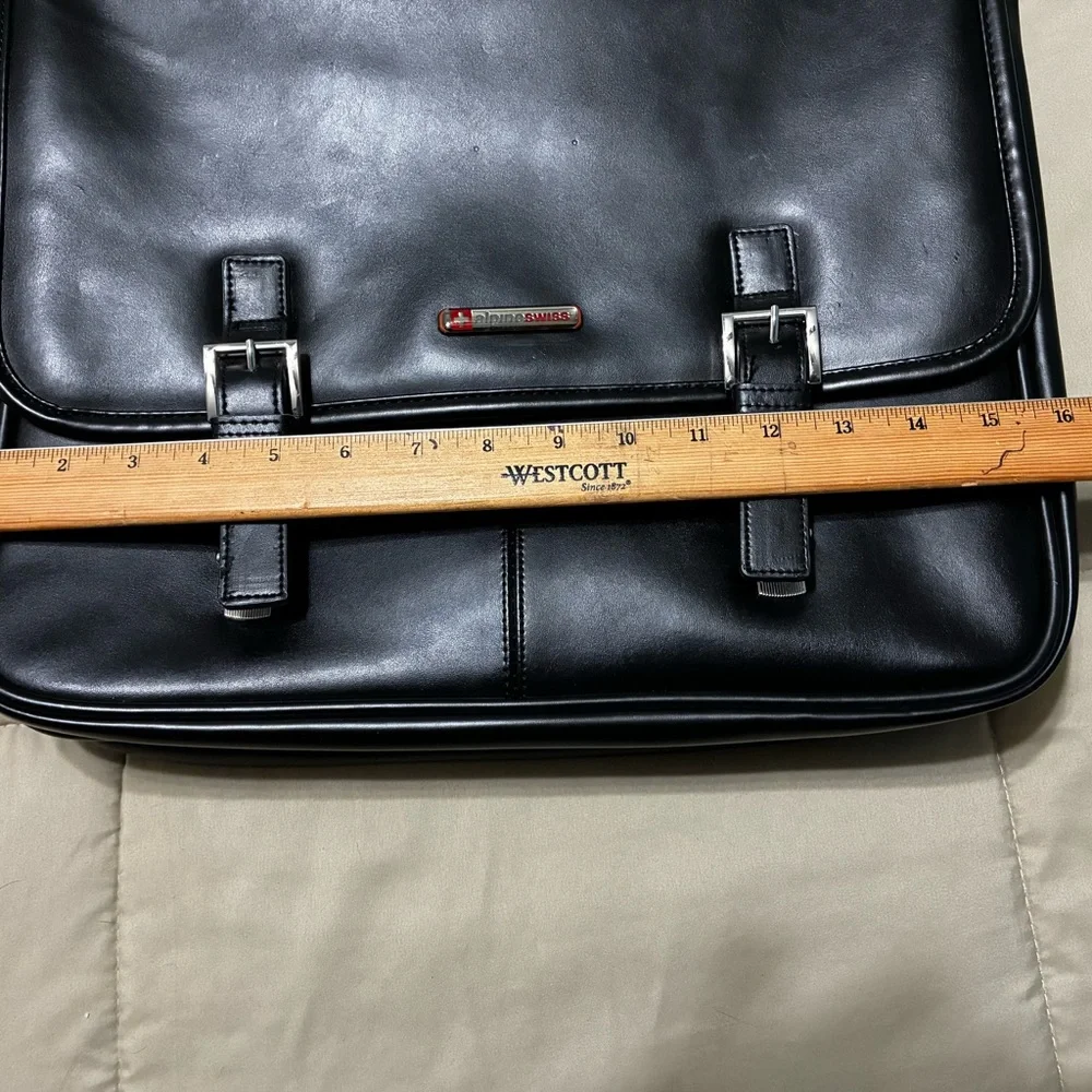 Alpine Swiss Messenger Black Leather Laptop/Brief Case Bag With Buckle Closure - Picture 9 of 10